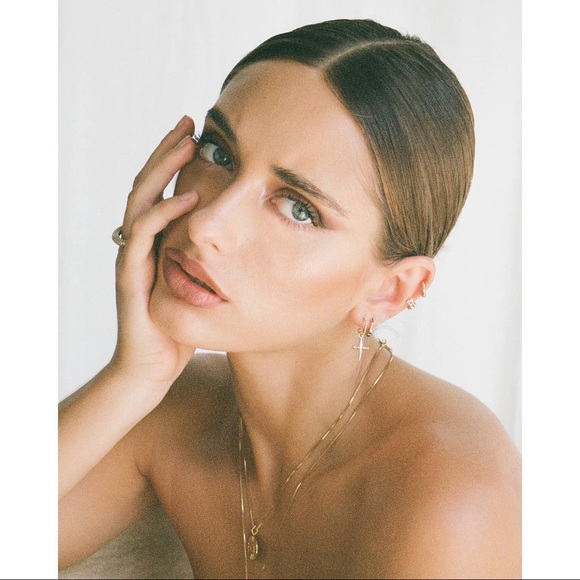 LUV AJ GOLD MINI CROSS EARRINGS DAINTY MEJURI BAUBLEBAR VANESSA MOONEY REVOLVE - Picture 11 of 16